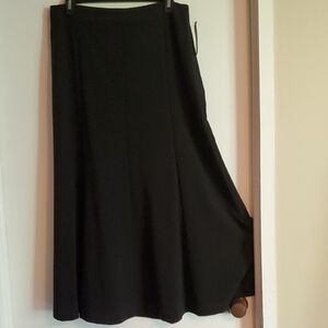 East 5th Classic Black A-Line Skirt